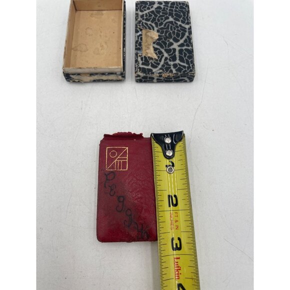 Vintage Red Mini Leather Compact With Mirror & Powder Puff In Textured Black Box - Picture 4 of 10